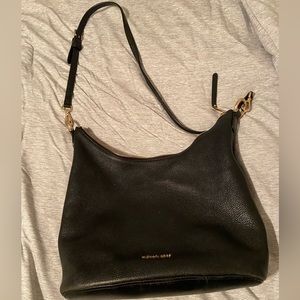 Michael Kors shoulder bag. Good condition.